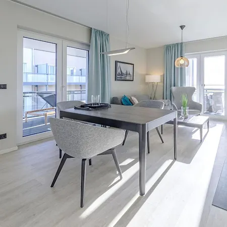 5 Sterne Stranddomizil Mit Eckbalkon Und Boddenblick