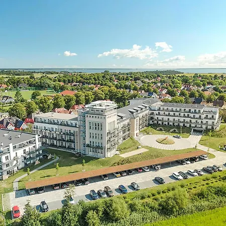 5 Sterne Stranddomizil Mit Eckbalkon Und Boddenblick Wustrow (Fischland)